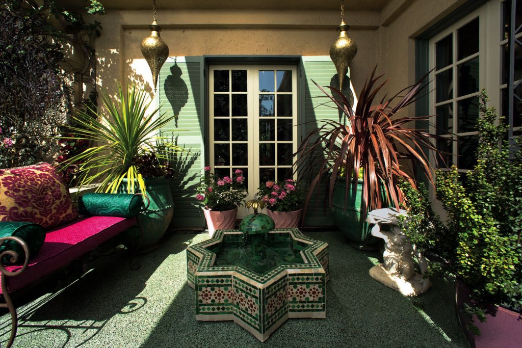 Robinson Gardens: Terrace in Tangiers